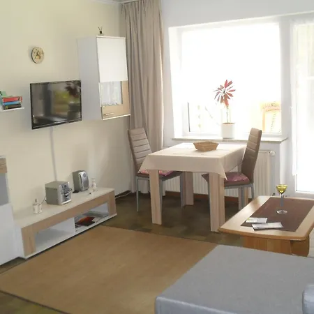 Haus Heinke Am Deich - Apartment