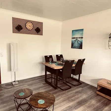 Haus Heinke Am Deich - Апартаменты Фридрихског-Шпитце